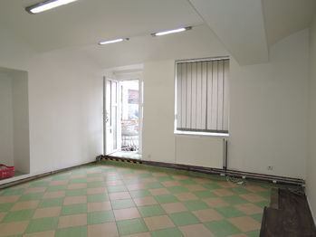 Pronájem komerčního objektu, 30 m2, Hostivice