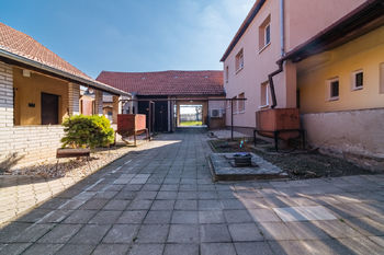 Prodej domu, 176 m2, Lukovany