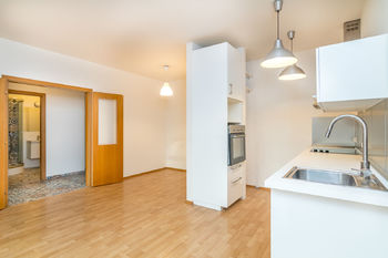 Pronájem bytu 2+kk v osobním vlastnictví, 64 m2, Praha 4 - Podolí