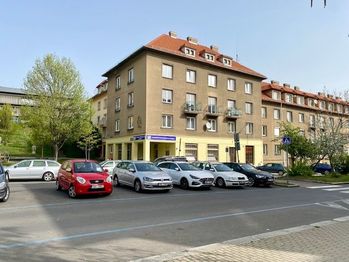 Prodej bytu 2+1 v osobním vlastnictví, 61 m2, Praha 6 - Vokovice