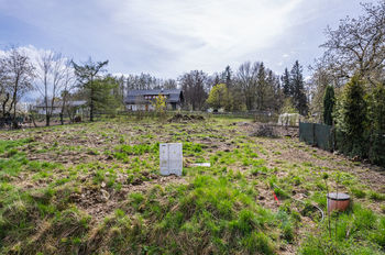 Prodej pozemku, 1363 m2, Místo