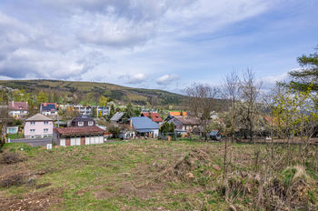 Prodej pozemku, 1363 m2, Místo
