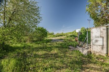 Prodej pozemku, 2102 m2, Postupice