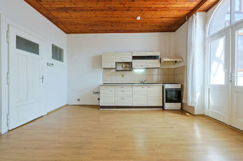 Pronájem bytu 2+1 v osobním vlastnictví, 99 m2, Plzeň