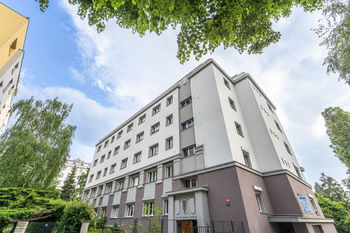 Prodej bytu 2+1 v osobním vlastnictví, 48 m2, Praha 6 - Břevnov