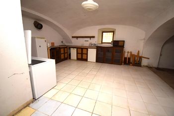 Prodej domu, 600 m2, Škvořetice