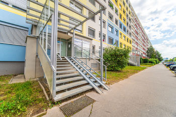 Prodej bytu 2+kk v osobním vlastnictví, 50 m2, Praha 10 - Horní Měcholupy