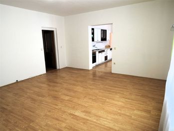 Pronájem bytu 2+1 v osobním vlastnictví, 90 m2, Blučina