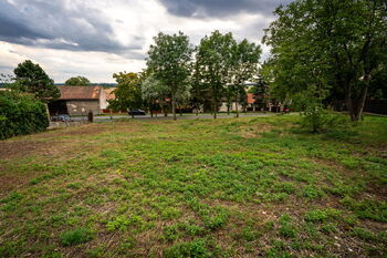 Prodej pozemku, 825 m2, Hradčany