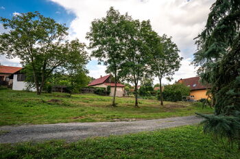 Prodej pozemku, 825 m2, Hradčany