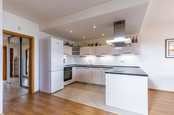Prodej domu, 160 m2, Praha 10 - Pitkovice