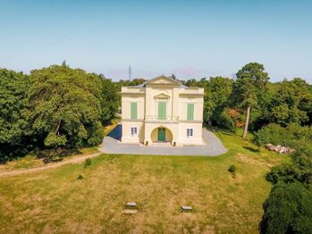 Prodej bytu 3+kk v osobním vlastnictví, 48 m2, Lednice