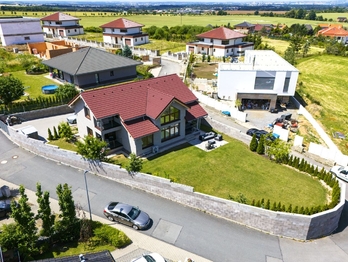 Prodej domu, 226 m2, Popovičky