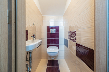 Prodej bytu 4+1 v osobním vlastnictví, 121 m2, Karlovy Vary