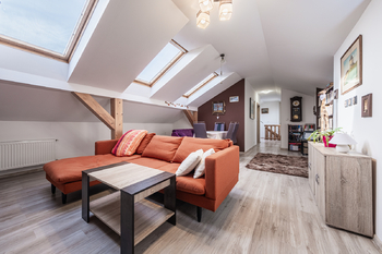 Prodej bytu 4+1 v osobním vlastnictví, 121 m2, Karlovy Vary