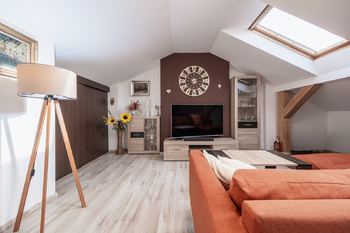Prodej bytu 4+1 v osobním vlastnictví, 121 m2, Karlovy Vary