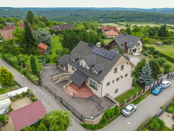 Prodej domu, 420 m2, Černolice