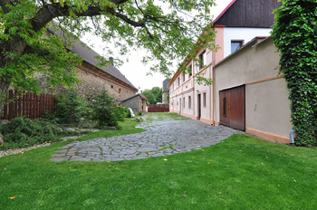 Prodej domu, 495 m2, Chotiněves