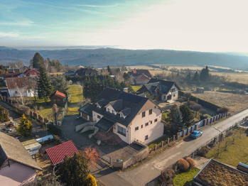 Prodej komerčního prostoru, 420 m2, Černolice