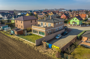 Prodej domu, 320 m2, Líbeznice
