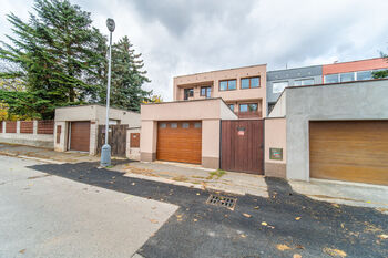 Prodej domu, 190 m2, Kladno