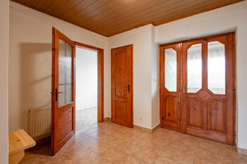 Prodej domu, 200 m2, Dolní Hbity