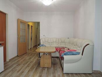 Prodej bytu 3+1 v osobním vlastnictví, 78 m2, Hostivice