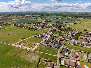 Prodej pozemku, 849 m2, Kly
