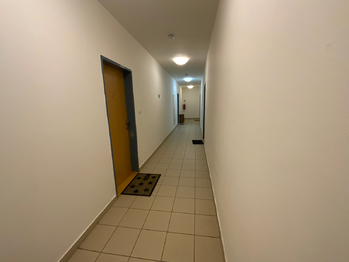 Prodej bytu 2+kk v osobním vlastnictví, 46 m2, Mníšek pod Brdy