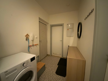 Prodej bytu 2+kk v osobním vlastnictví, 46 m2, Mníšek pod Brdy