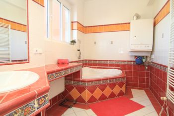 Prodej bytu 2+1 v osobním vlastnictví, 82 m2, Karlovy Vary