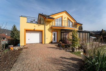 Prodej domu, 246 m2, Měchenice