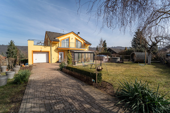 Prodej domu, 246 m2, Měchenice