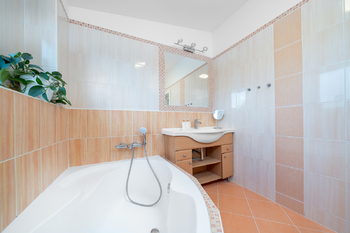 Prodej domu, 120 m2, Zlončice