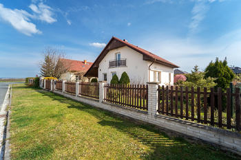 Prodej domu, 161 m2, Křinec