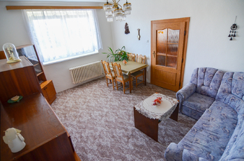Prodej domu, 242 m2, Uhřice