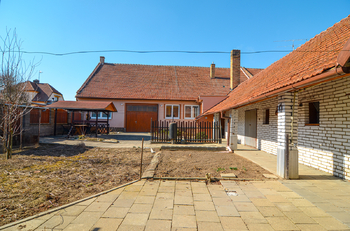 Prodej domu, 242 m2, Uhřice