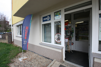 Prodej komerčního objektu, 7855 m2, Praha 5 - Hlubočepy