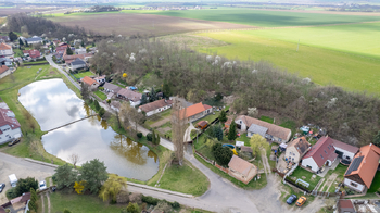 Prodej domu, 85 m2, Býkev