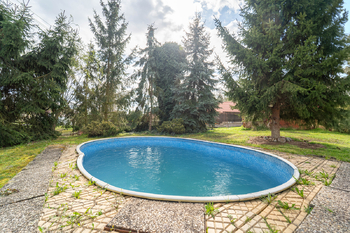 Prodej domu, 85 m2, Býkev