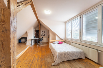 Prodej bytu 6+1 v osobním vlastnictví, 180 m2, Praha 6 - Hradčany