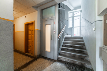 Prodej bytu 6+1 v osobním vlastnictví, 180 m2, Praha 6 - Hradčany