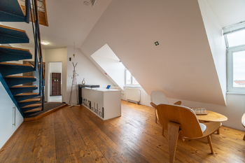 Prodej bytu 6+1 v osobním vlastnictví, 180 m2, Praha 6 - Hradčany