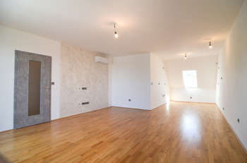 Prodej bytu 3+kk v osobním vlastnictví, 92 m2, Valtice