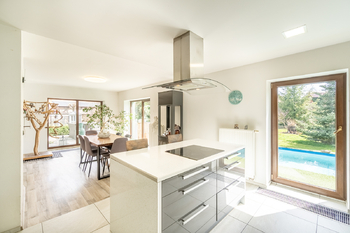 Prodej domu, 280 m2, Neveklov