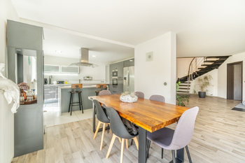 Prodej domu, 280 m2, Neveklov