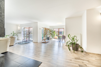 Prodej domu, 280 m2, Neveklov