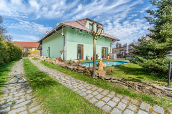 Prodej domu, 280 m2, Neveklov