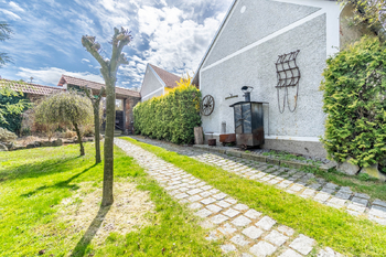 Prodej domu, 280 m2, Neveklov