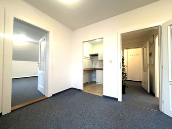 Pronájem komerčního objektu, 53 m2, Praha 10 - Strašnice